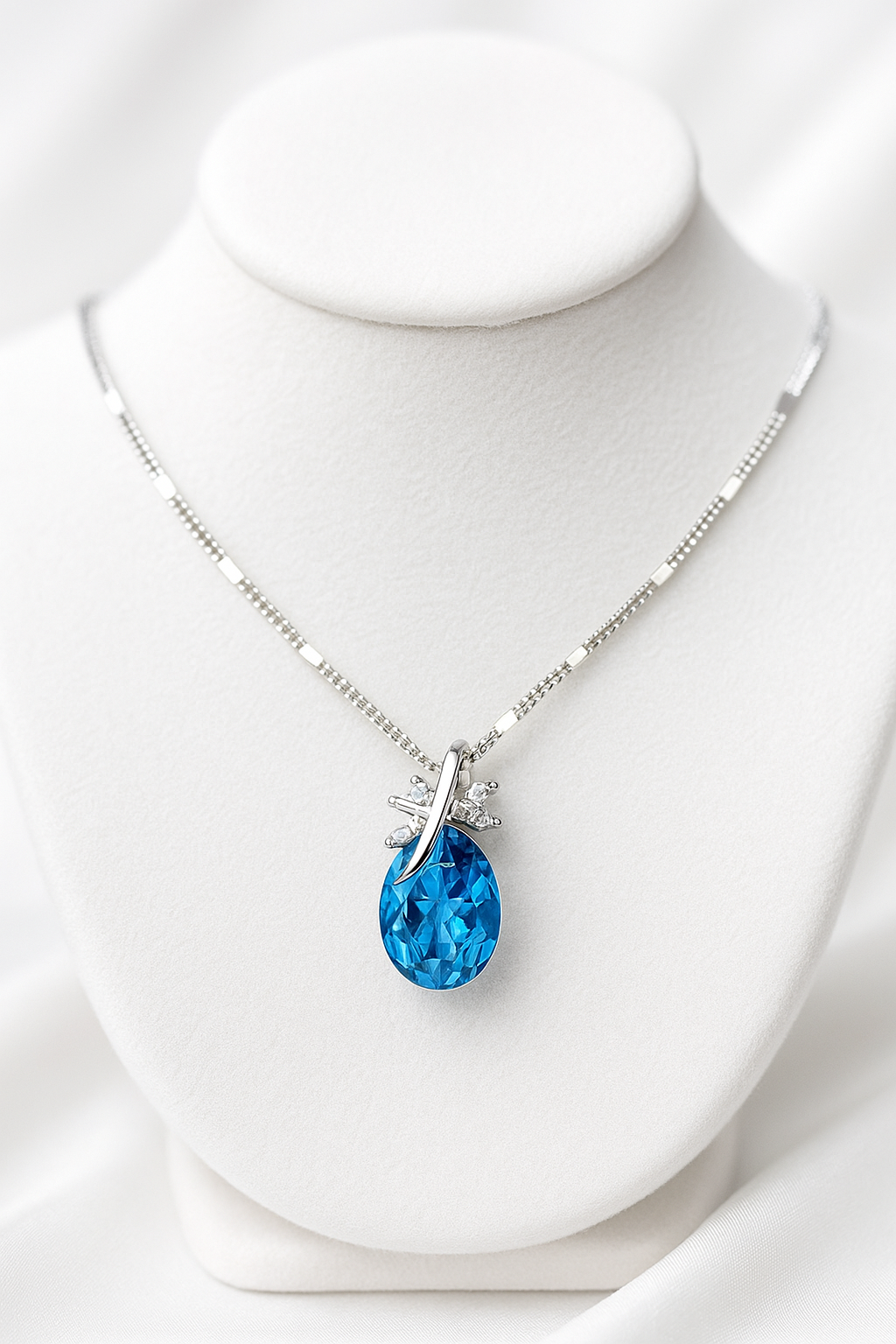 Azuera Necklace