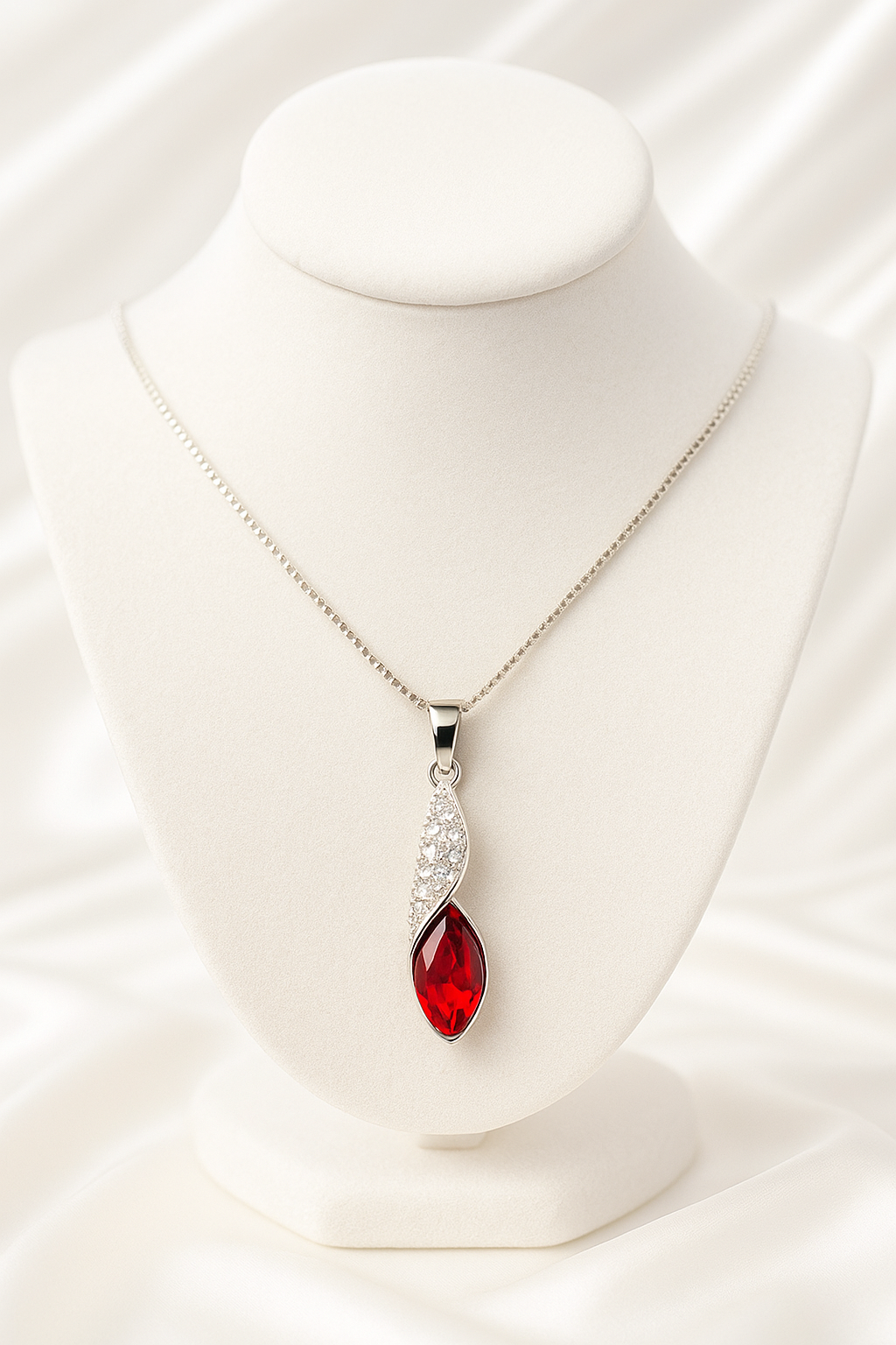 Rosvara Necklace