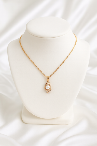 Perlora Necklace