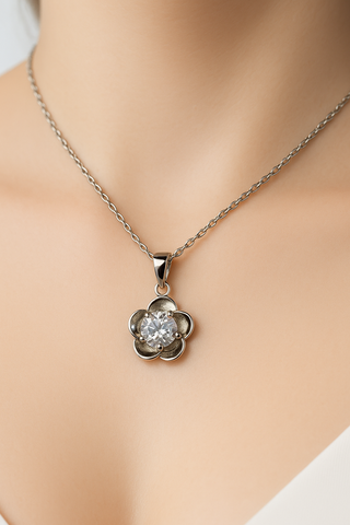 Solene Necklace